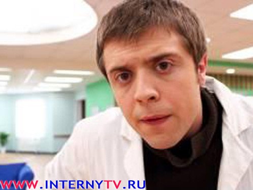 В сериале доктору Лобанову всегда не хватает денег.