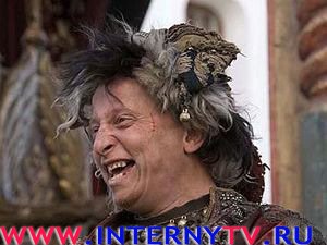 Чтобы сыграть в фильме, актер и священник Иван Охлобыстин испрашивал у церкви разрешение.